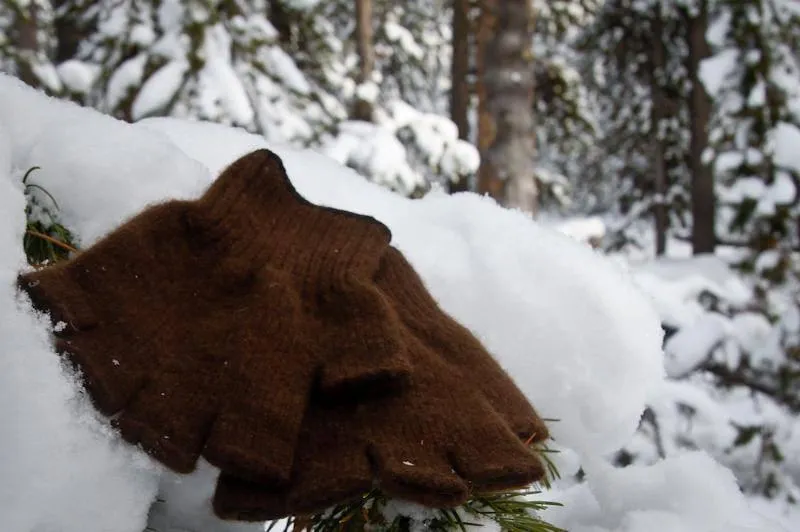 Extreme Gear Bison Down Fingerless Gloves (Brown or Black) - Wholesale
