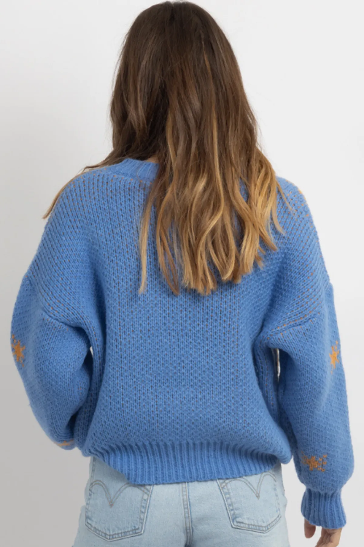HOWDY GRAPHIC SWEATER